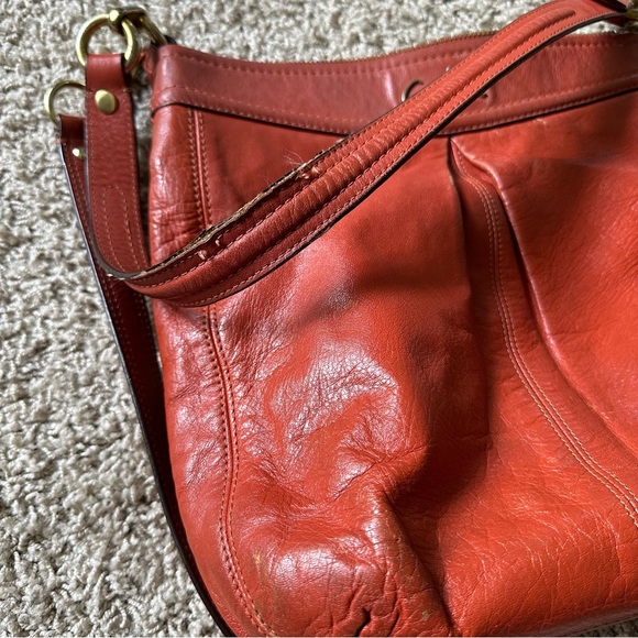 Coach Ashley Hippie Leather Crossbody Bag - Picture 3 of 9